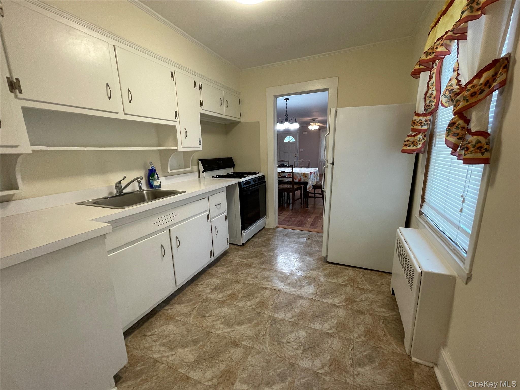 185 Seward Street Property Photo 14