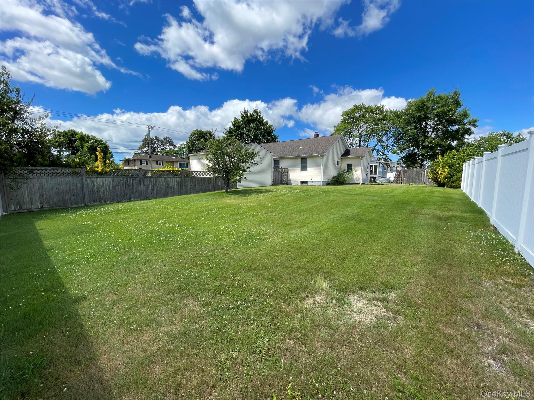 185 Seward Street Property Photo 28