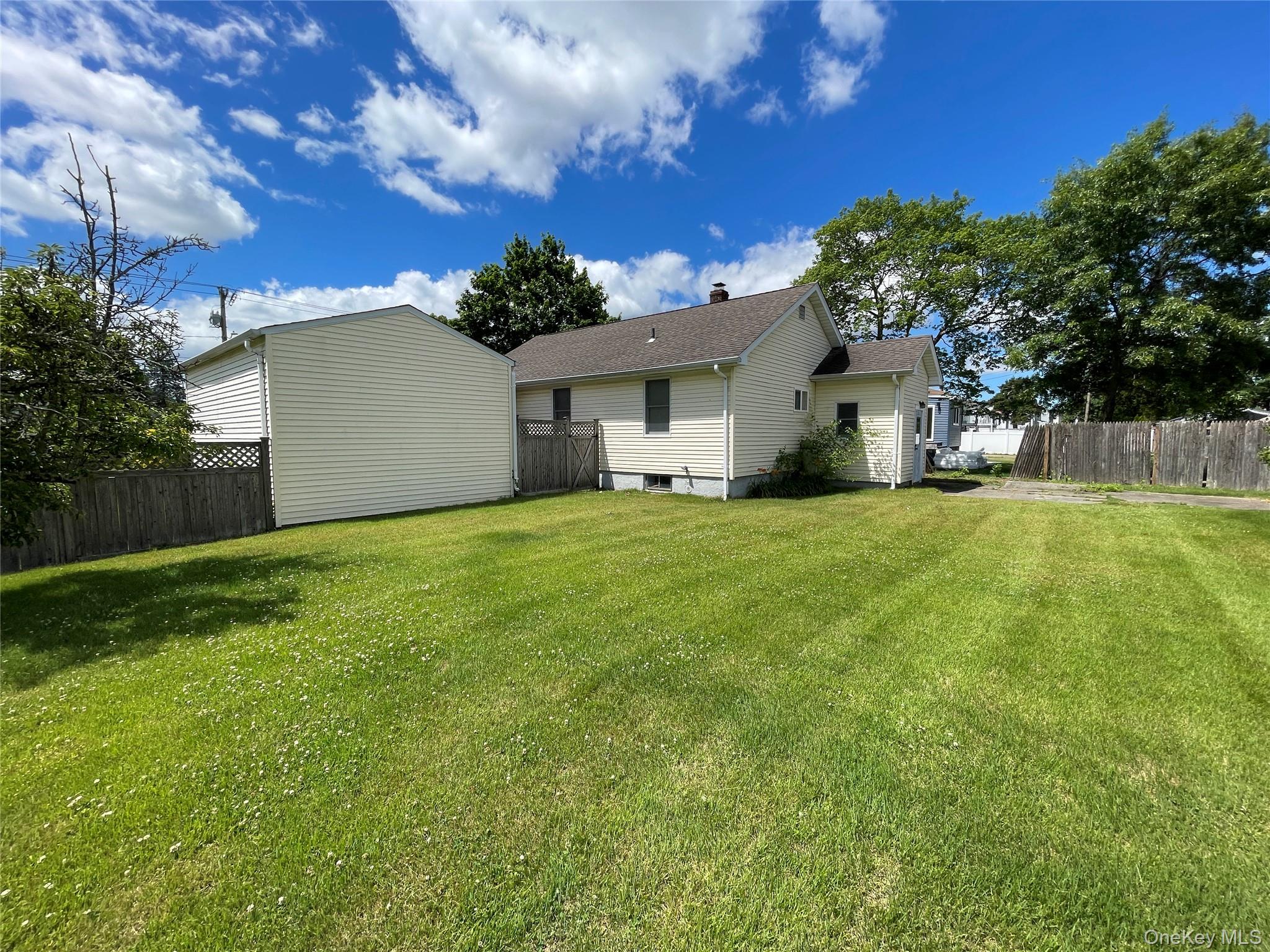 185 Seward Street Property Photo 29
