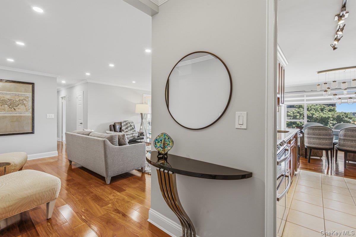 166-25 Powells Cove Boulevard 4m Property Photo 6