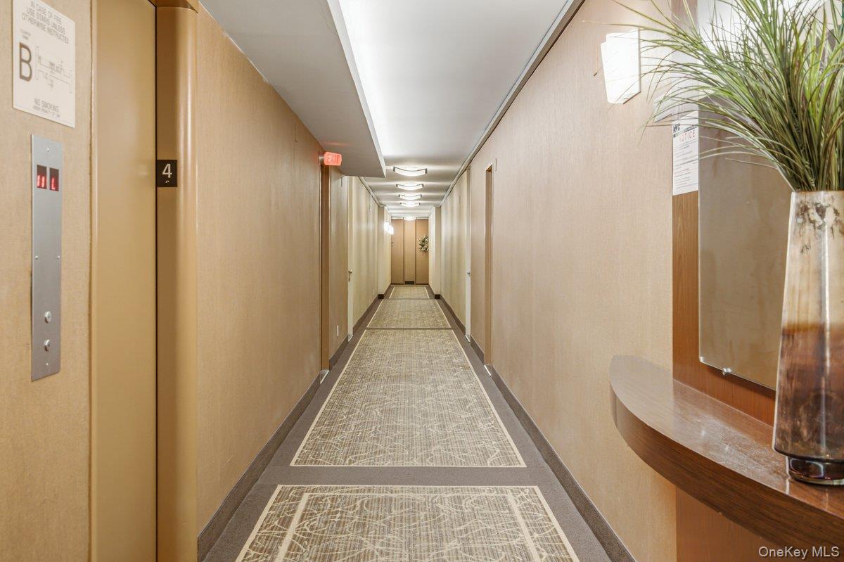 166-25 Powells Cove Boulevard 4m Property Photo 20