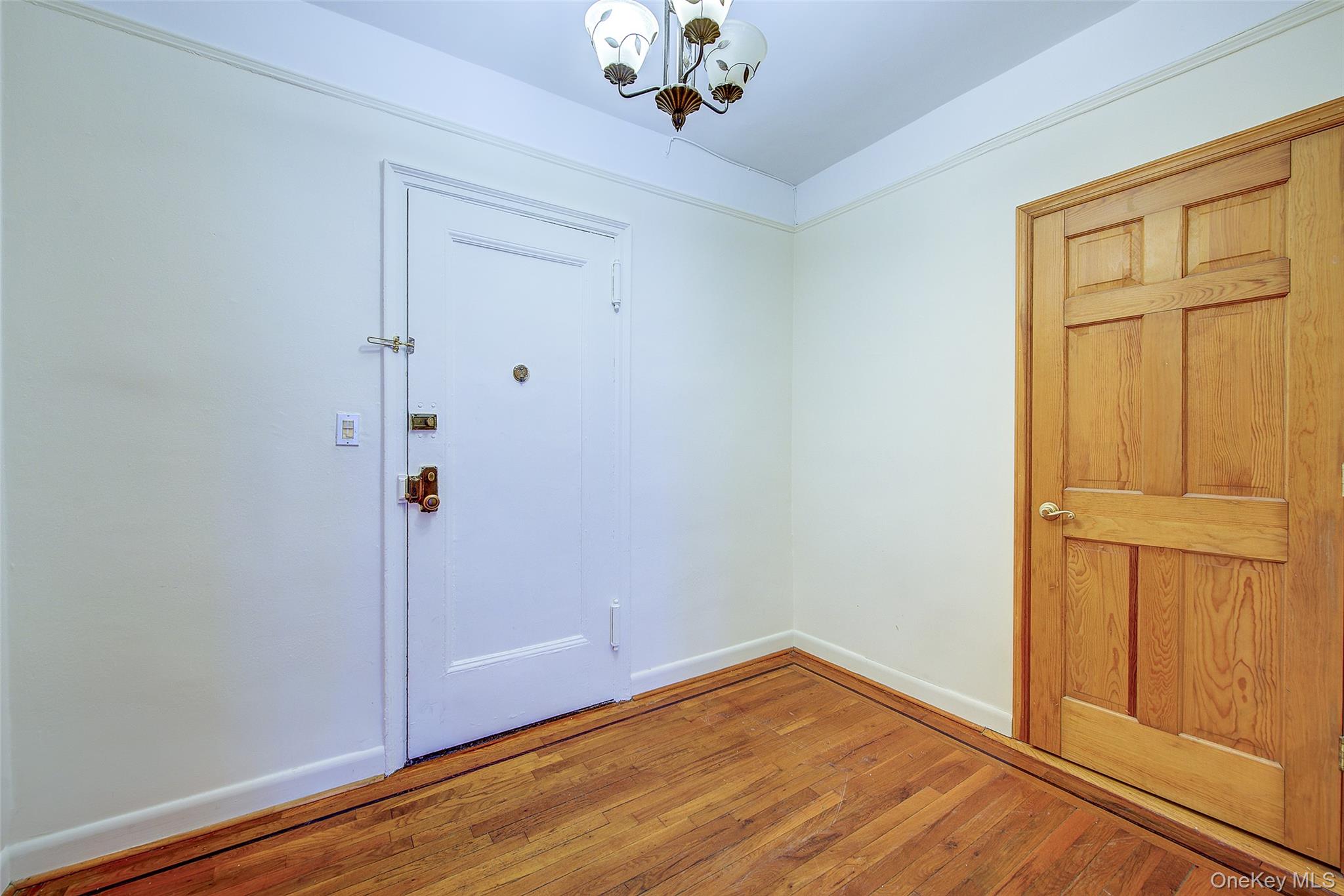167-10 Crocheron Avenue 5r Property Photo 4