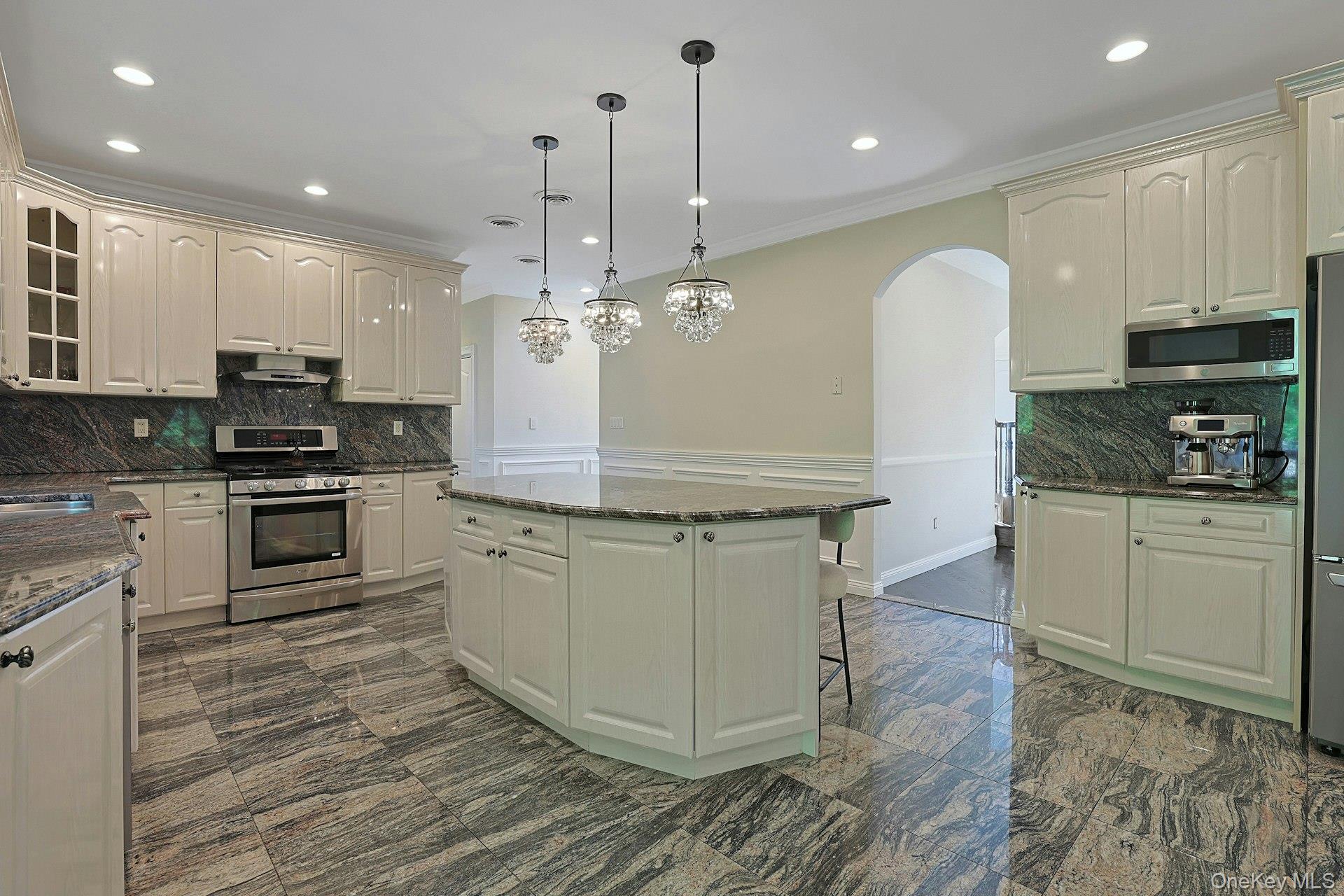 6 Cheesecote Lane Property Photo 19