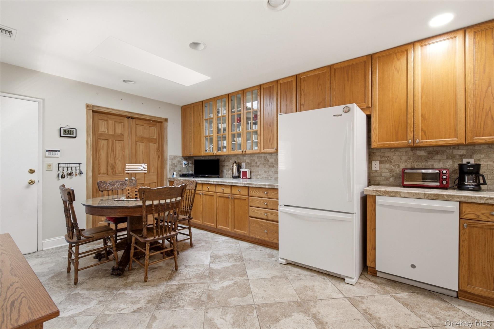 128 Scarlett Drive Property Photo 14