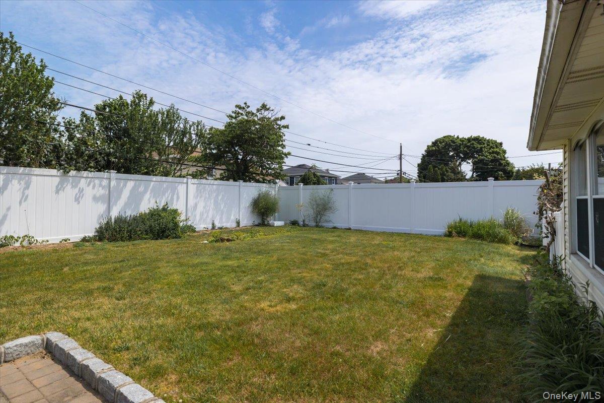 39 Grant Street Property Photo 24