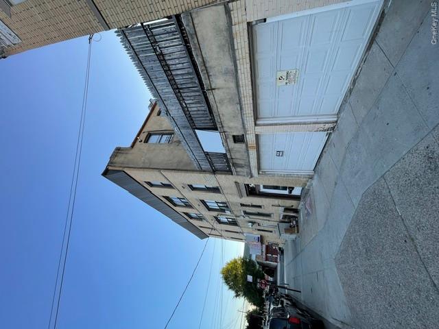 1700 Zerega Avenue Property Photo 6