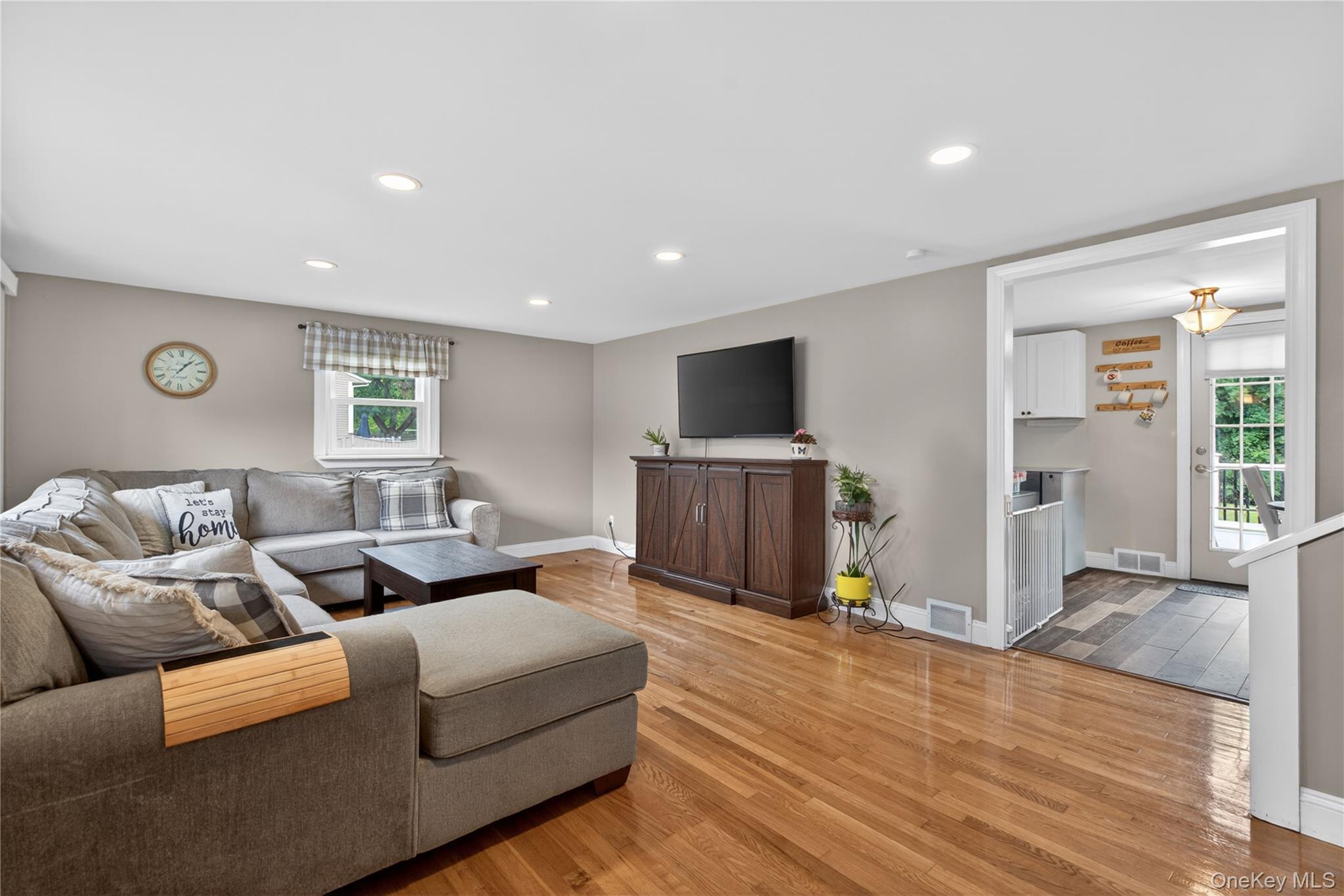 9 Arbor Drive Property Photo 4