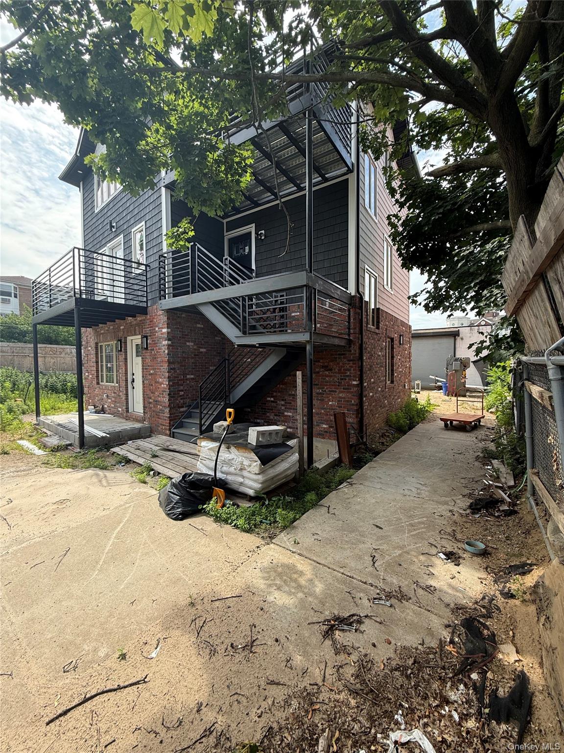 9430 Albert Road Property Photo 3