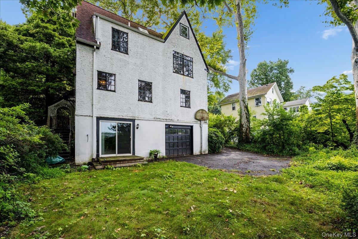 43 Pinecrest Parkway Property Photo 24