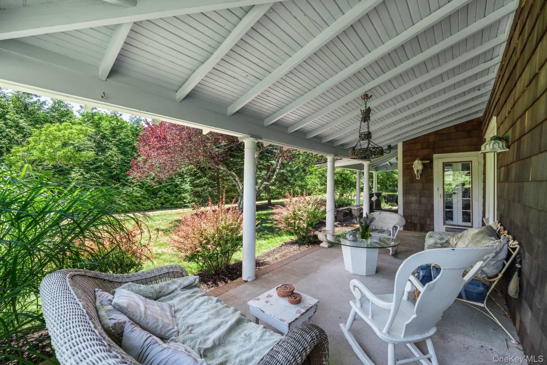 13675 Main Bayview Road Property Photo 3