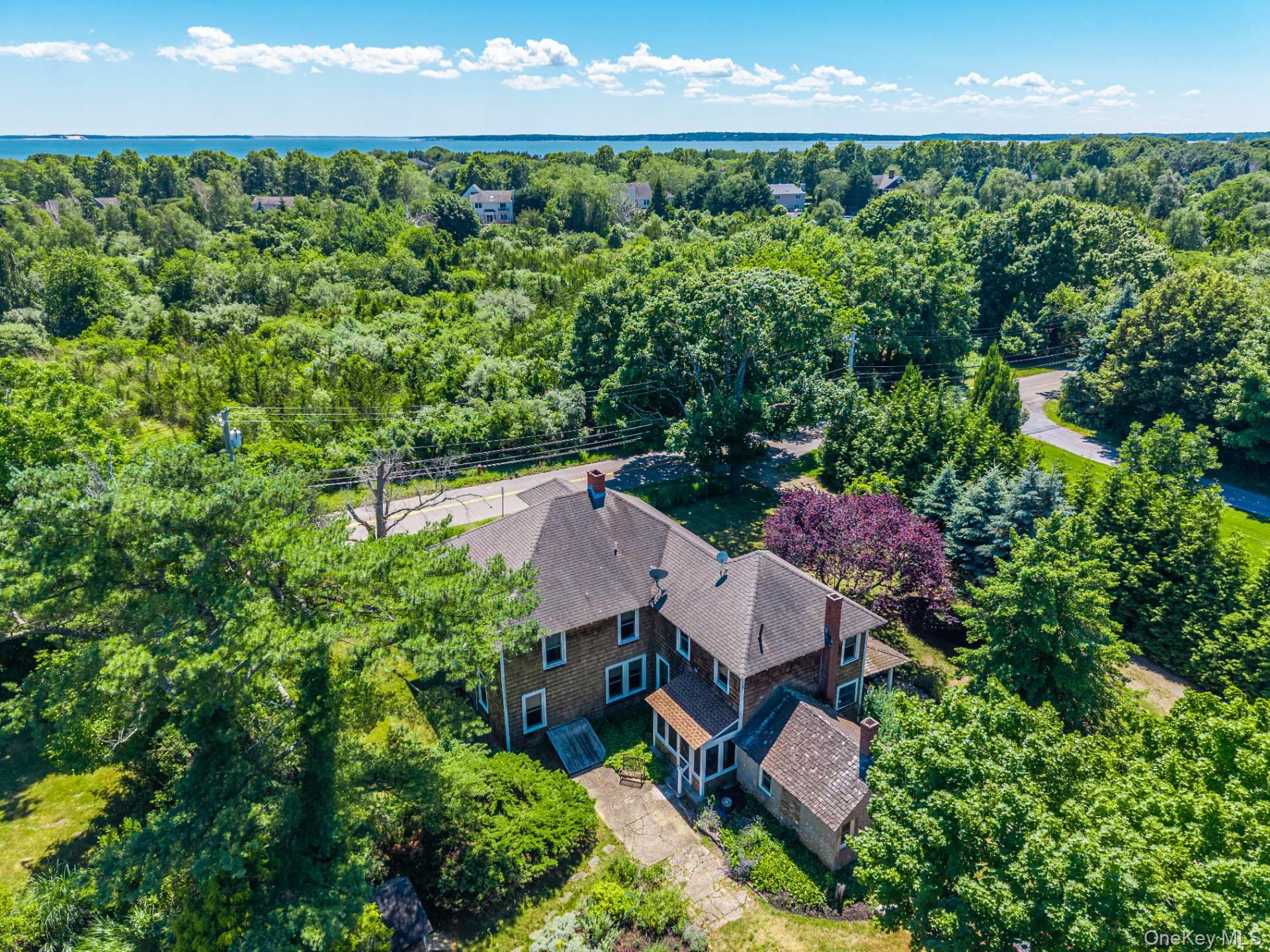 13675 Main Bayview Road Property Photo 4