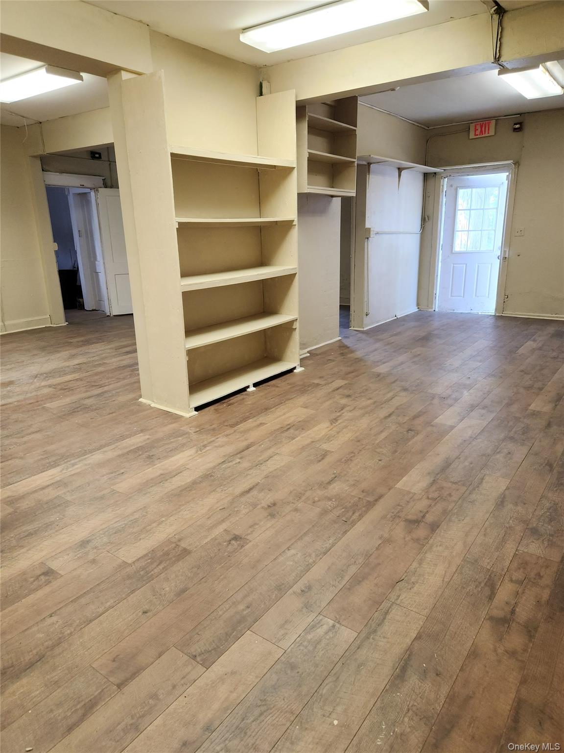 547 Violet Avenue Property Photo 1