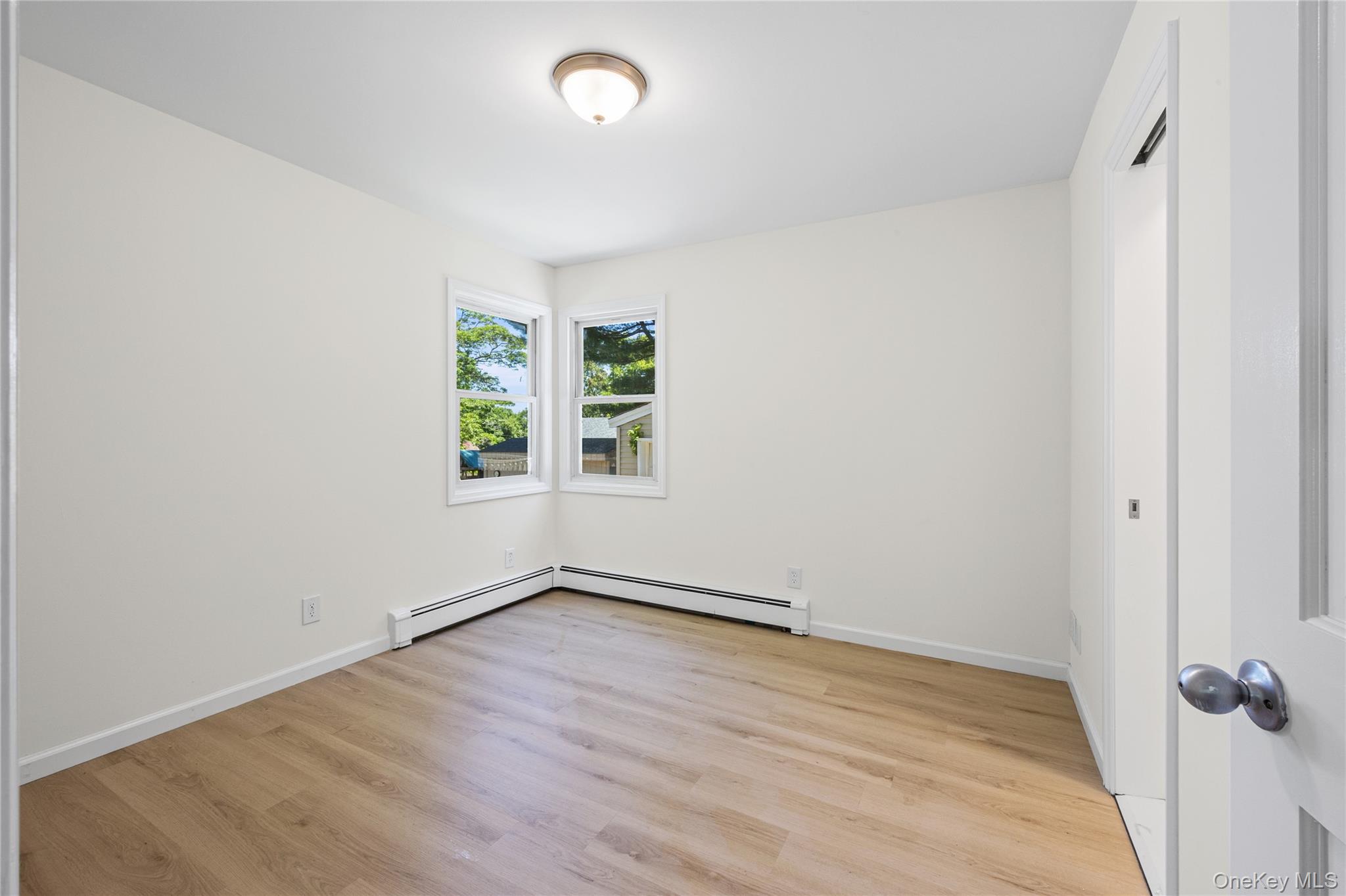 9 Phoenix Road Property Photo 6