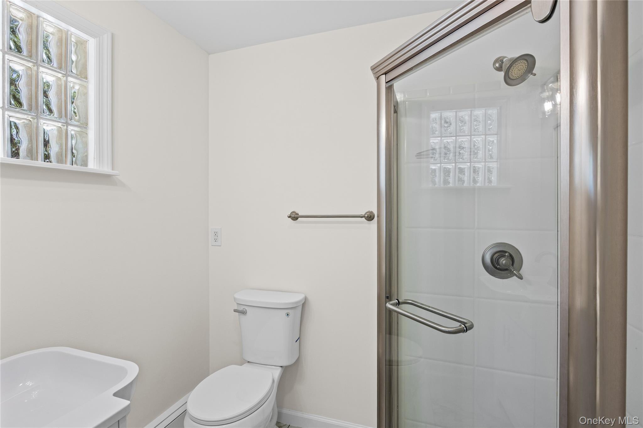 9 Phoenix Road Property Photo 7