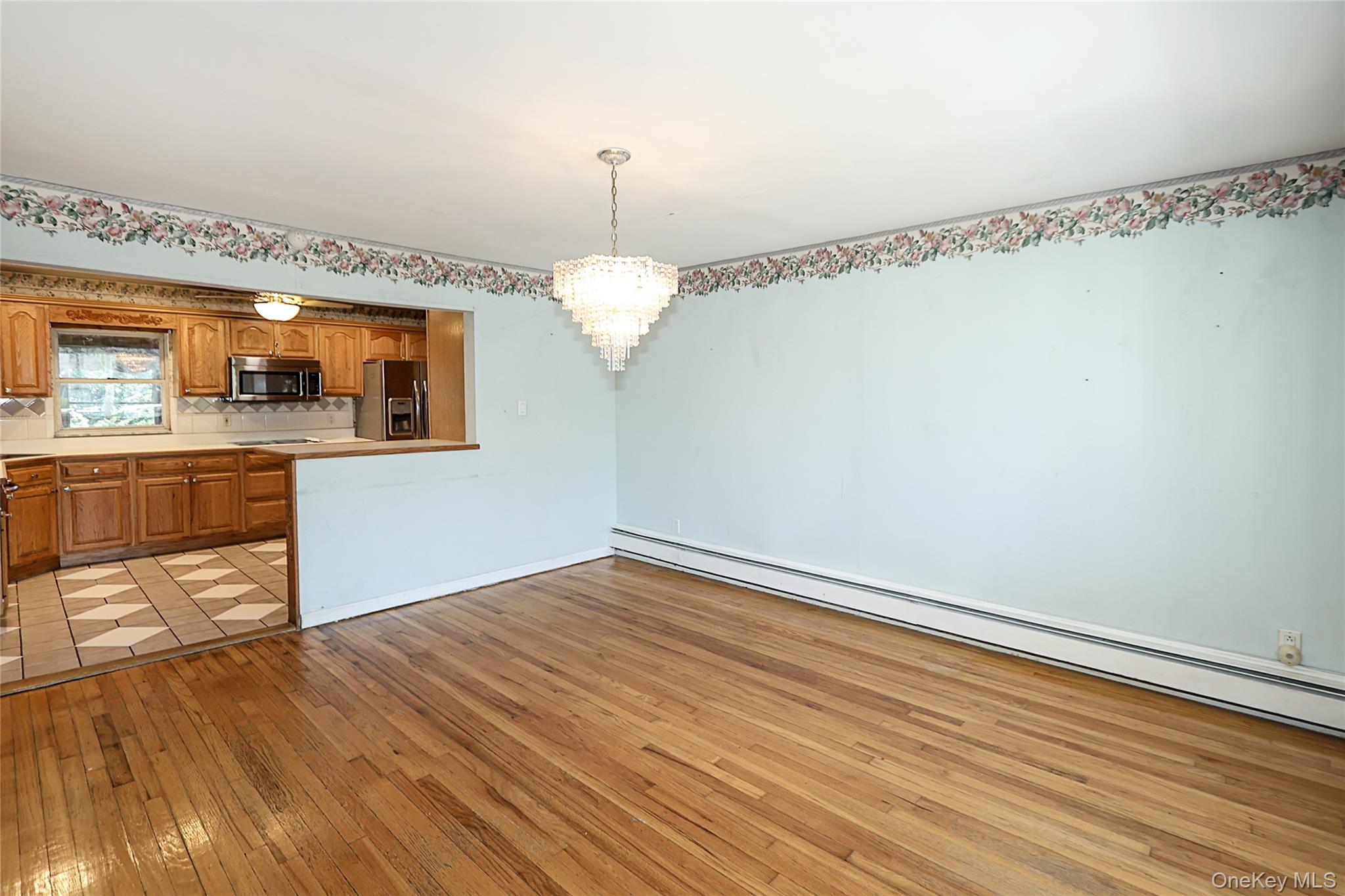 20 E Clearwater Road Property Photo 5
