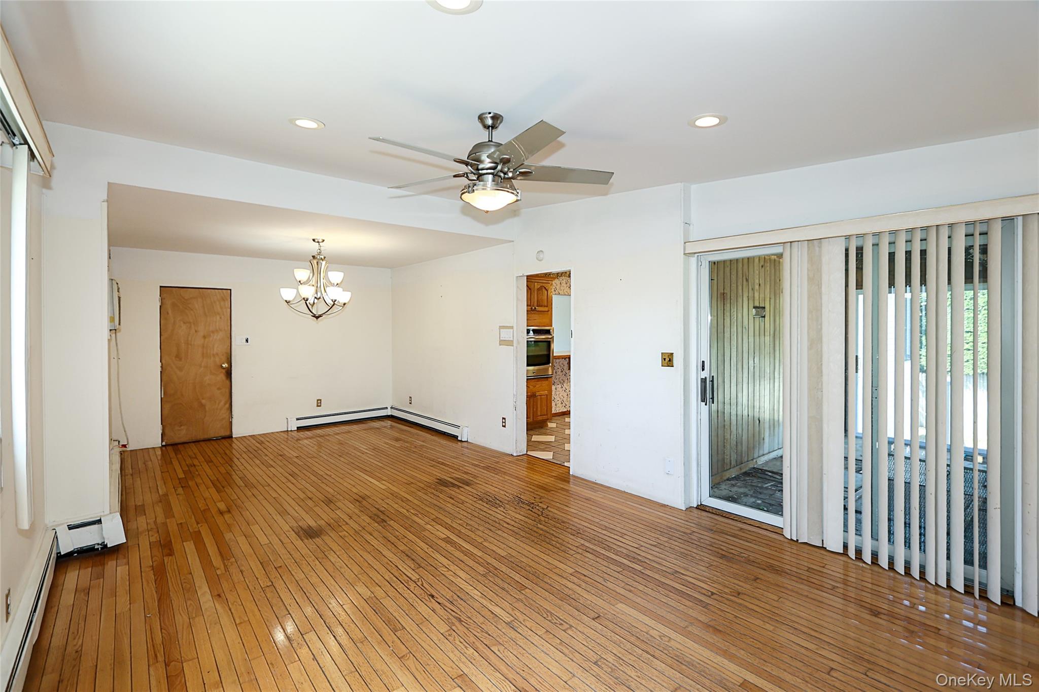 20 E Clearwater Road Property Photo 19