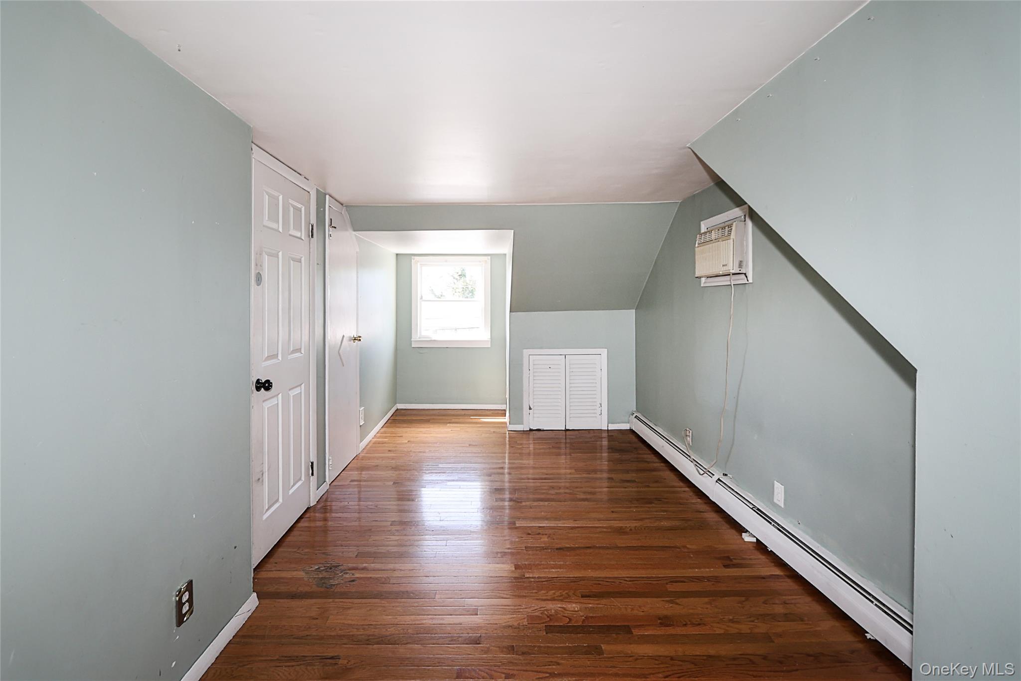 20 E Clearwater Road Property Photo 27