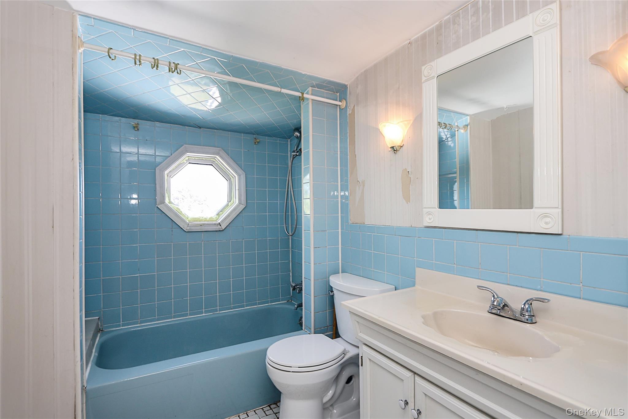 20 E Clearwater Road Property Photo 30