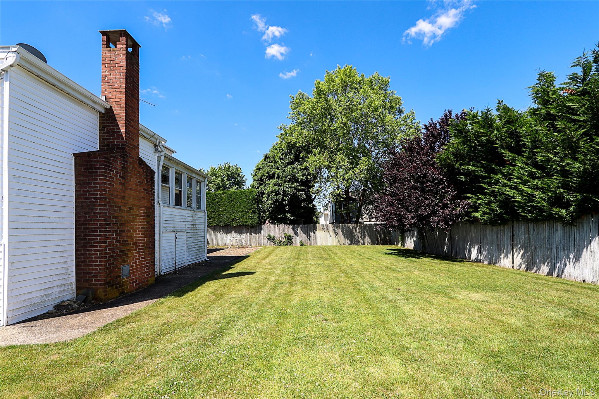 20 E Clearwater Road Property Photo 37