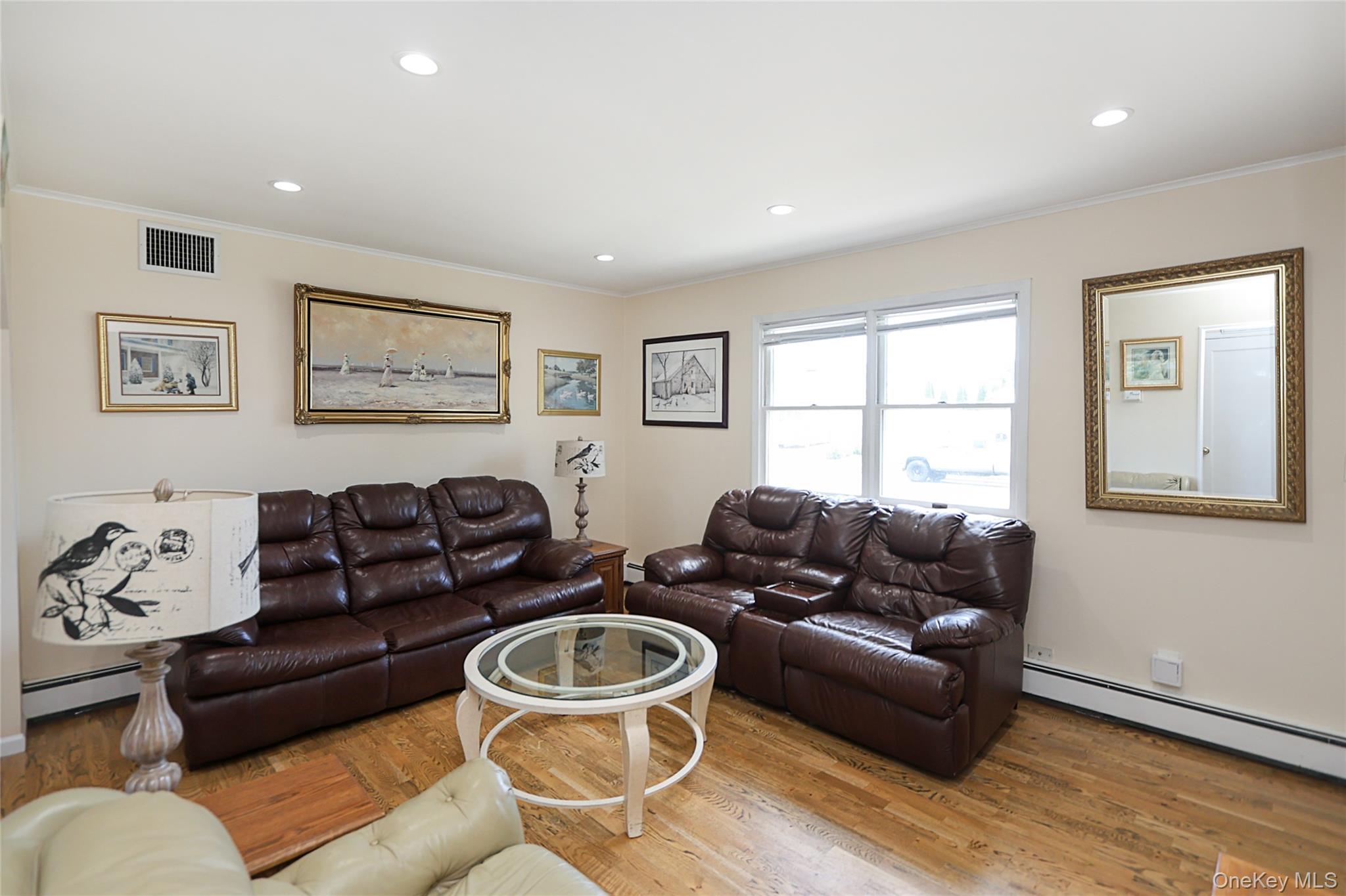 161 Arlyn Drive Property Photo 3