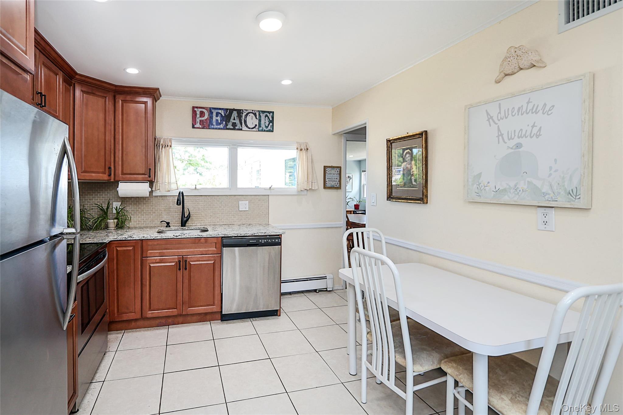 161 Arlyn Drive Property Photo 4