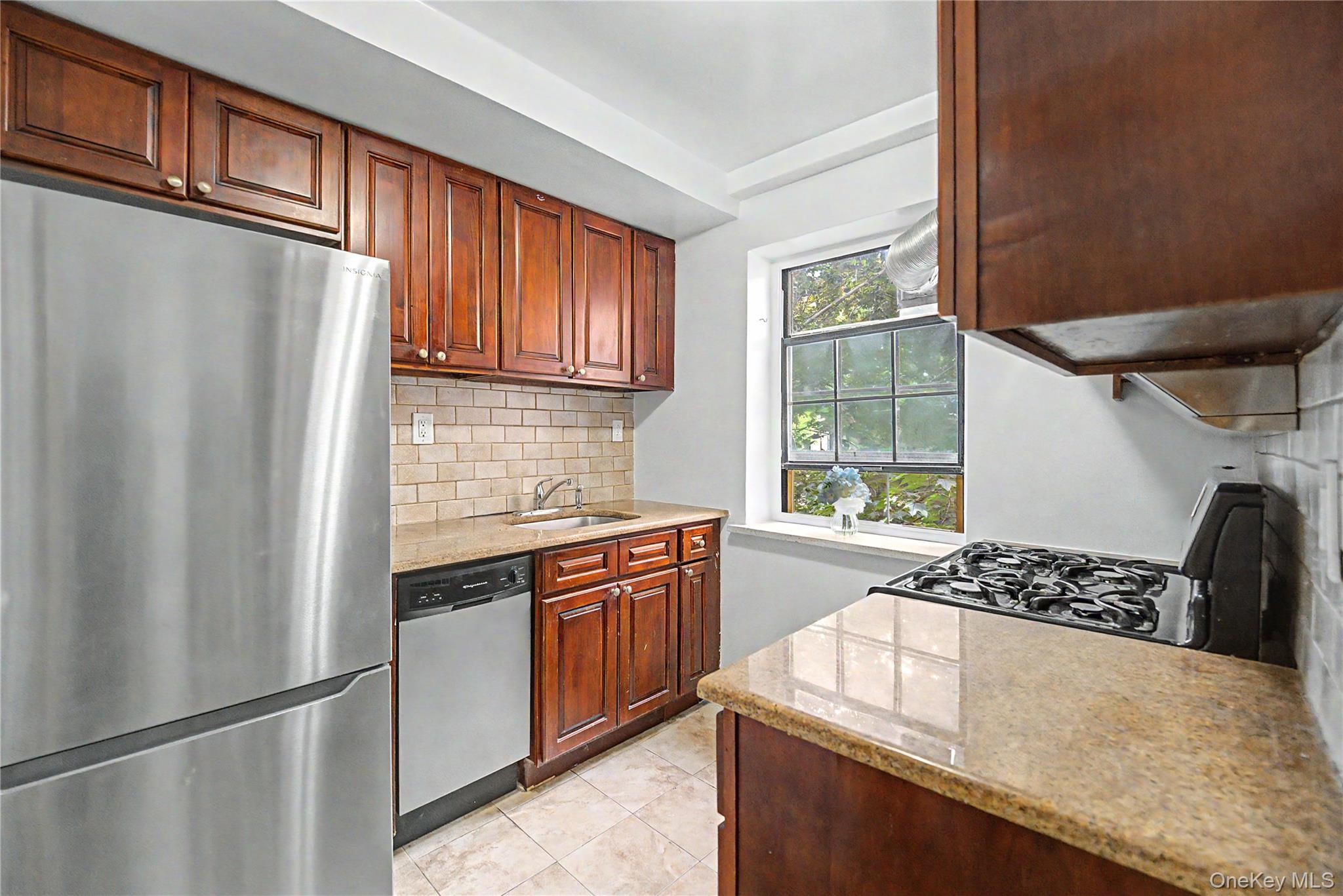 144-36 78th Avenue 2d Property Photo 3
