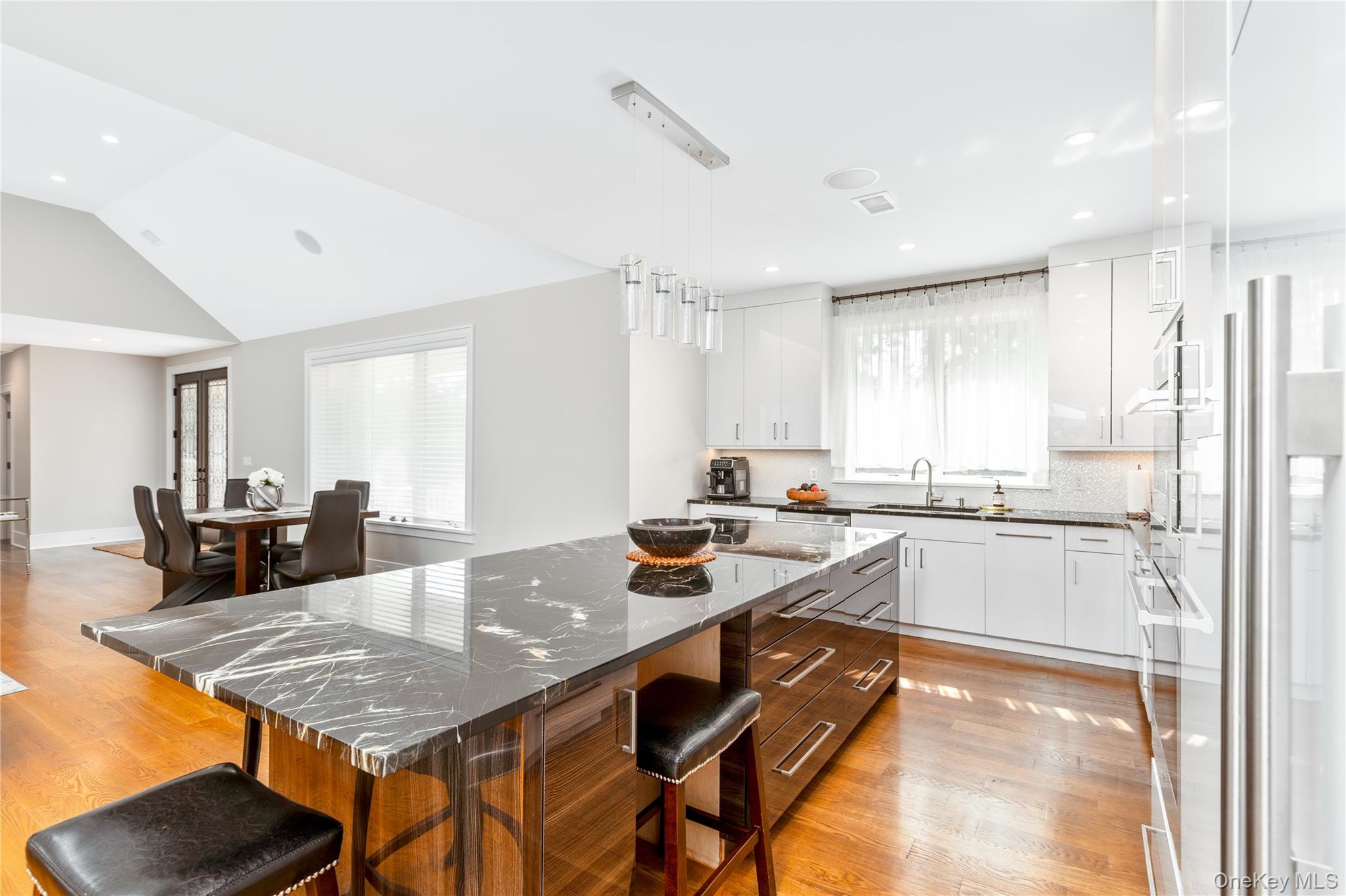 26 Tuthill Lane Property Photo 10