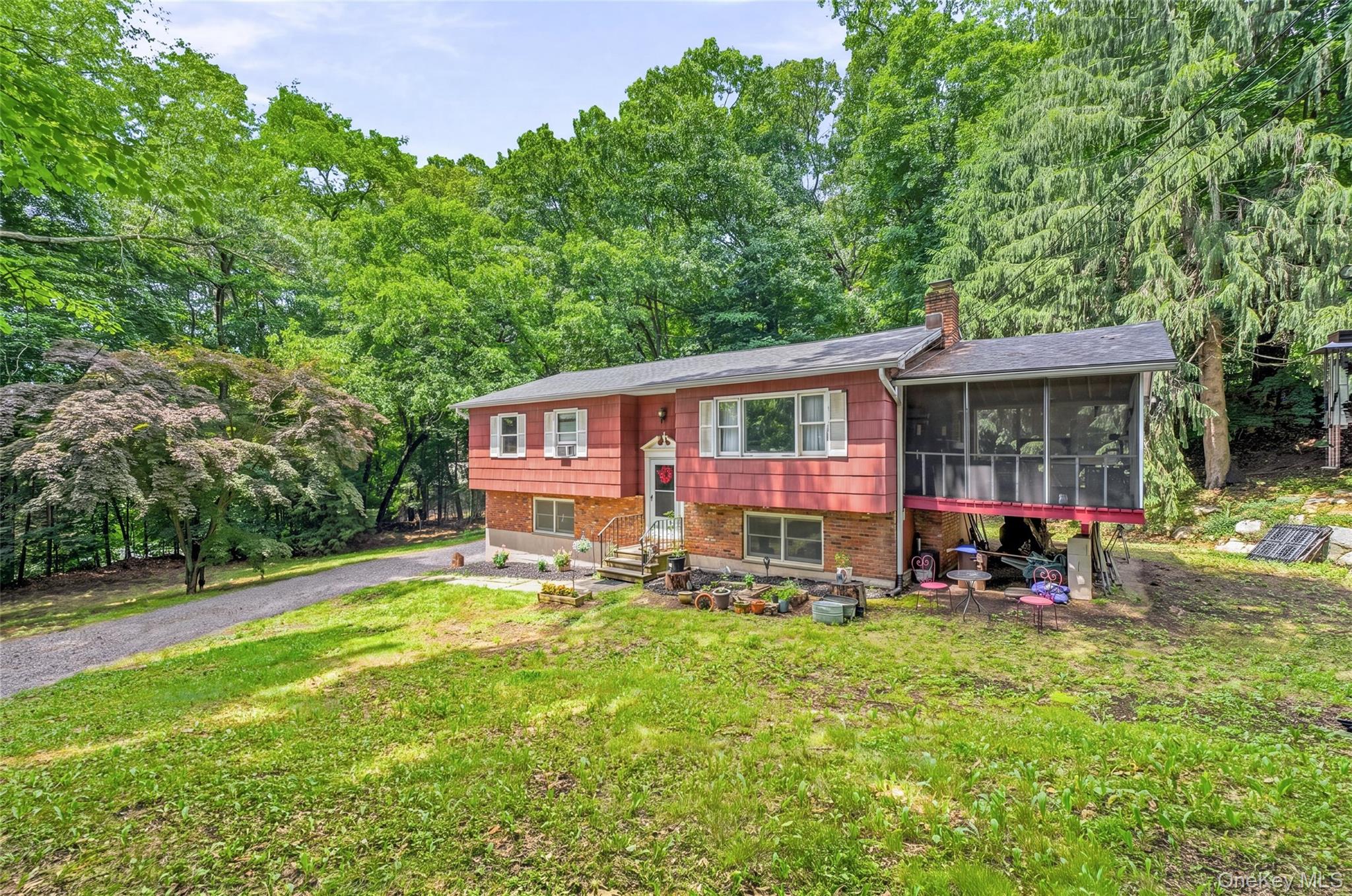 26 Maple Drive Property Photo 1