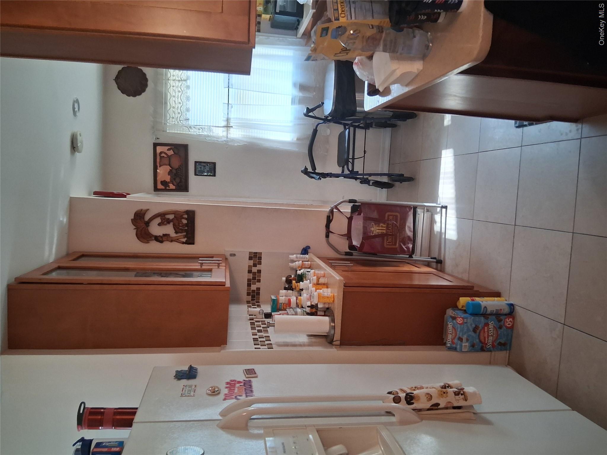 221-30 103rd Avenue Property Photo 10