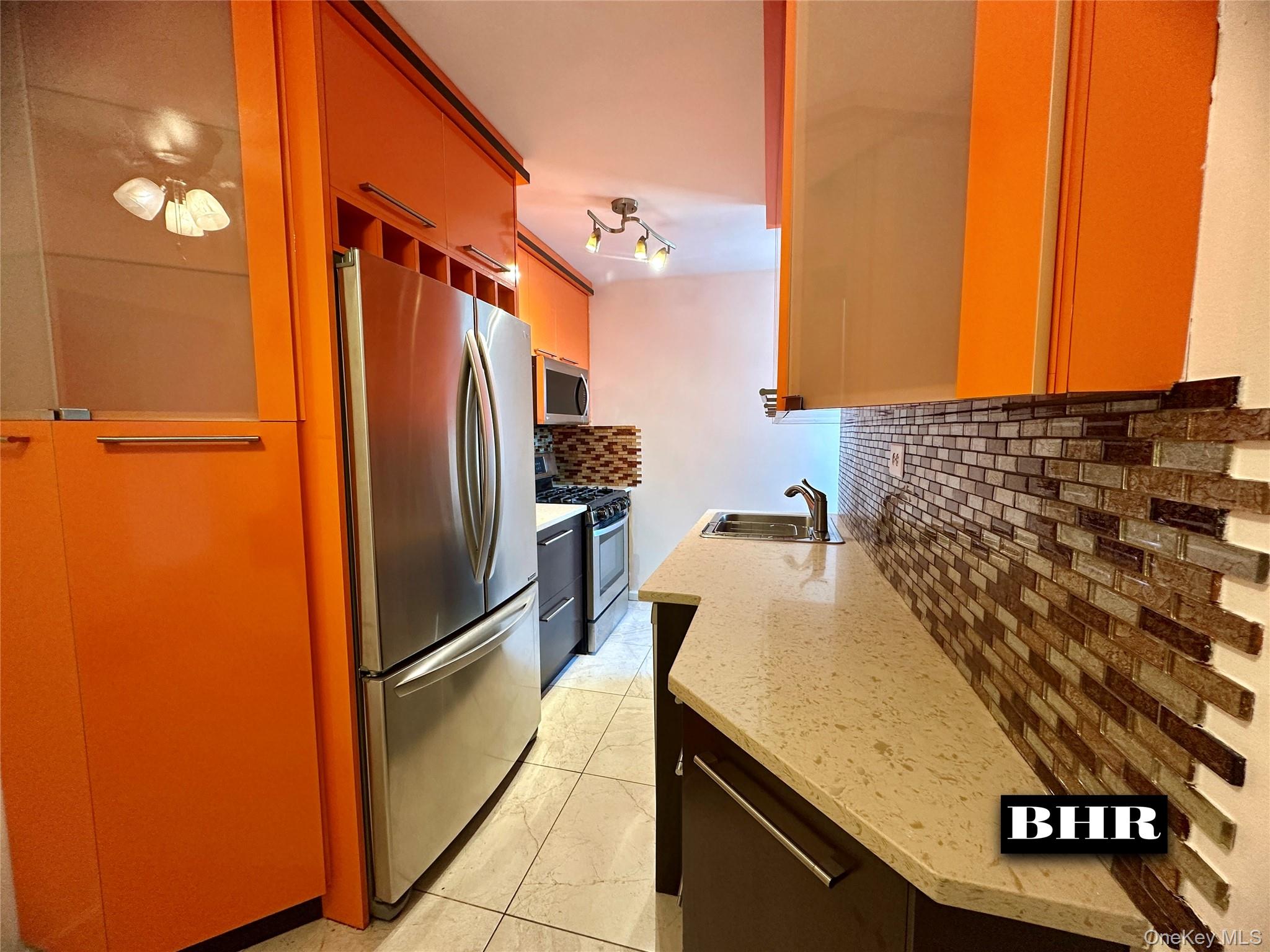 2461 E 29th Street 5g Property Photo 4