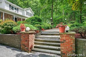 72 Peddler Hill Road Property Photo 5
