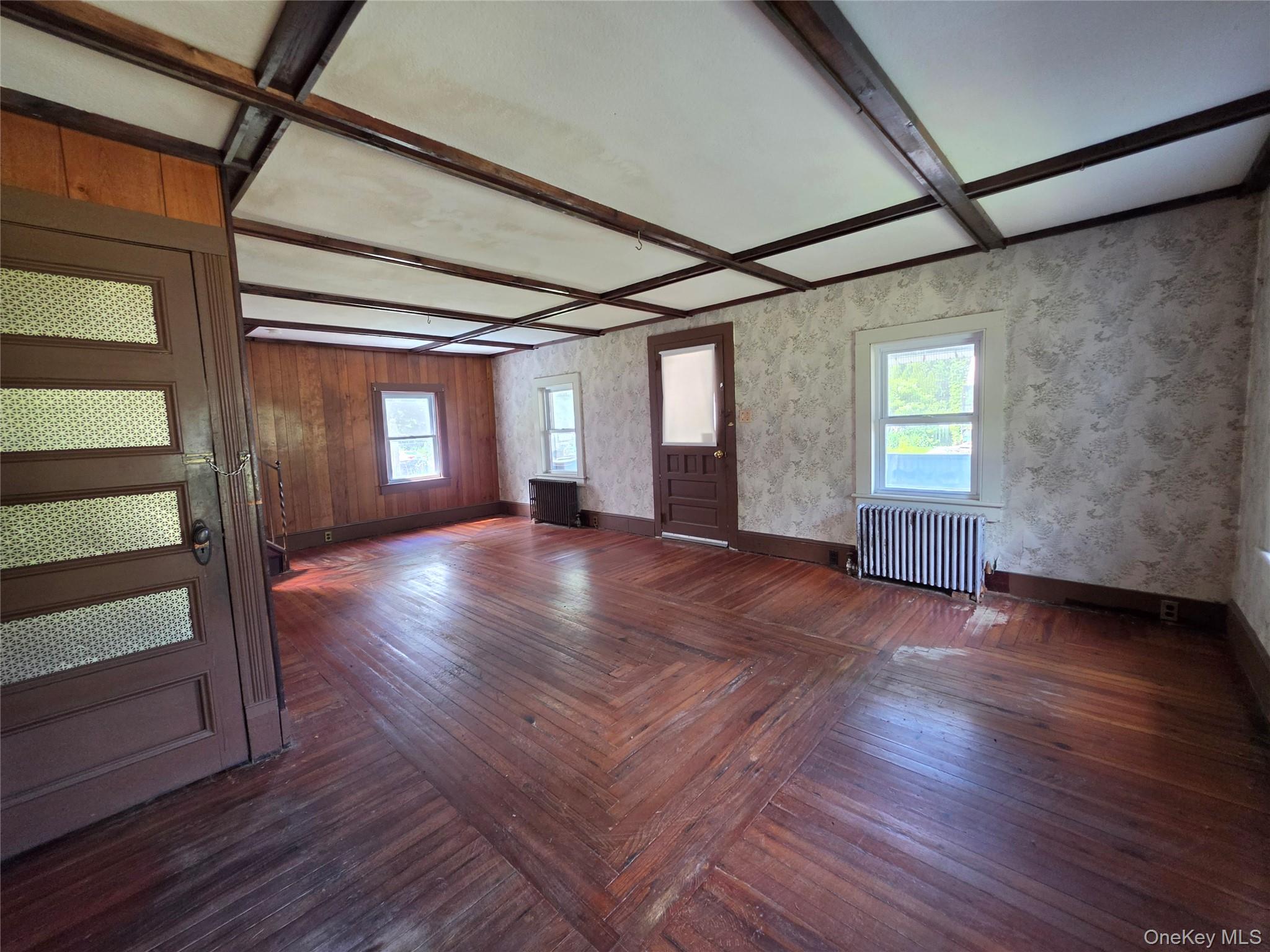 229 Bridge Street Property Photo 8