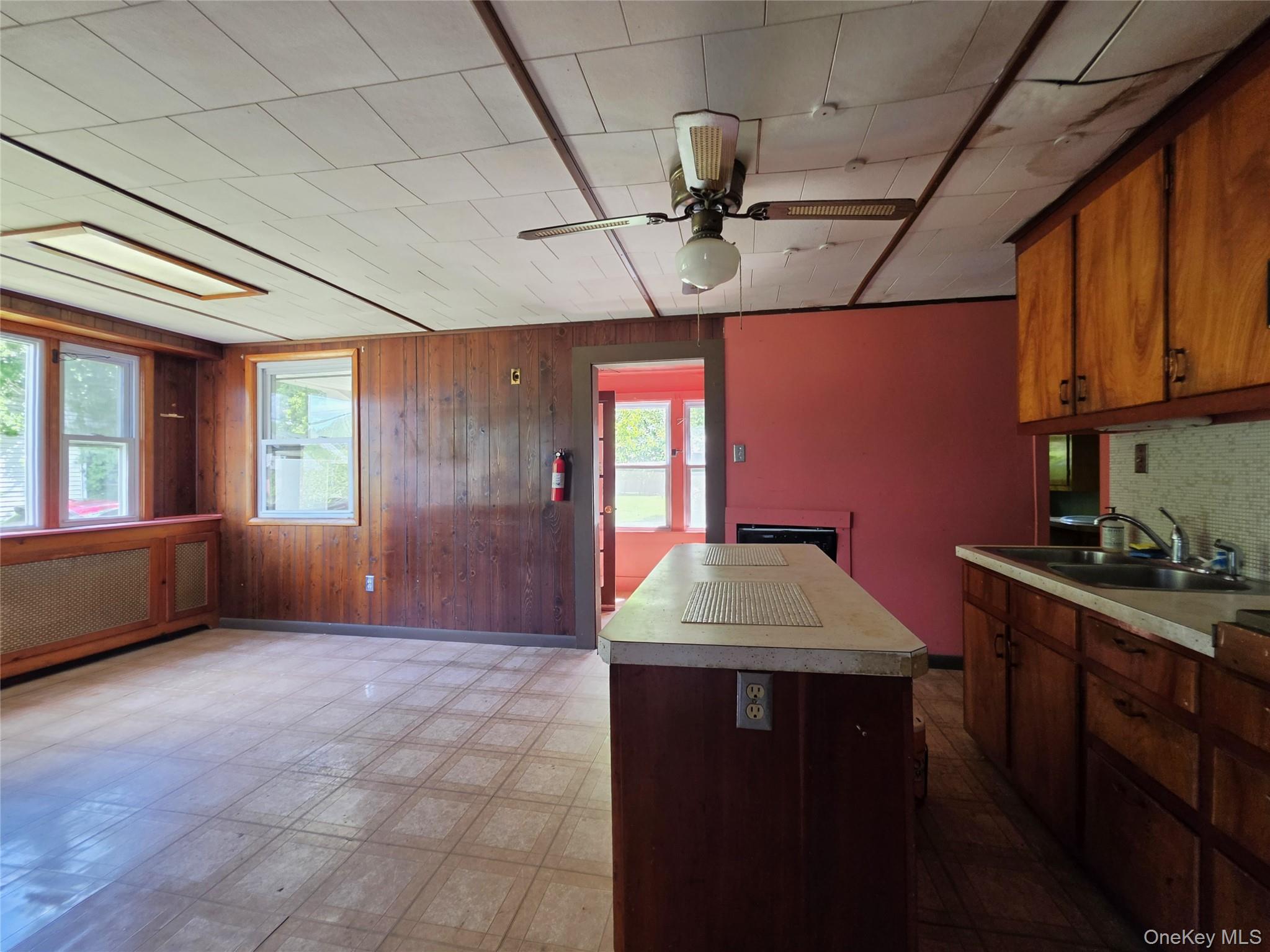 229 Bridge Street Property Photo 14