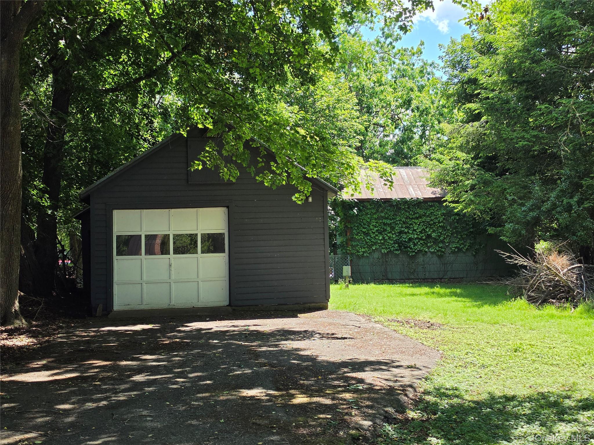 229 Bridge Street Property Photo 32