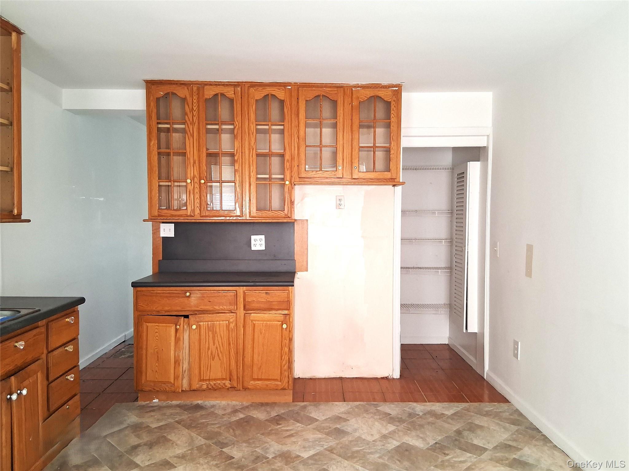 155 W End Avenue Property Photo 10