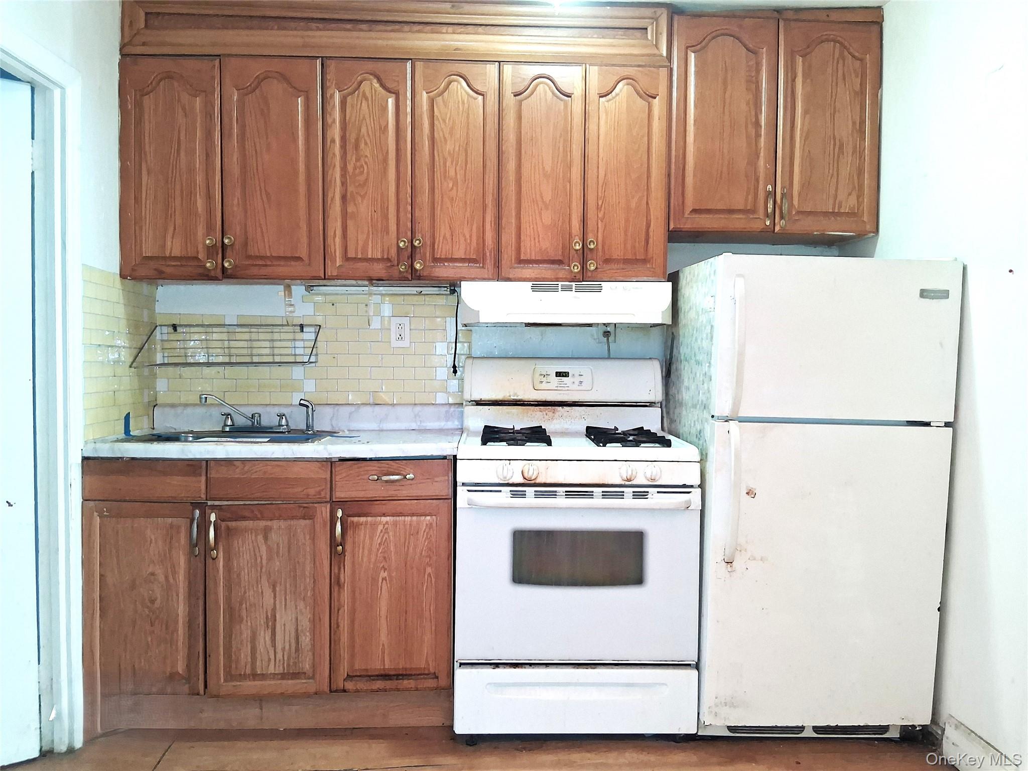 155 W End Avenue Property Photo 14