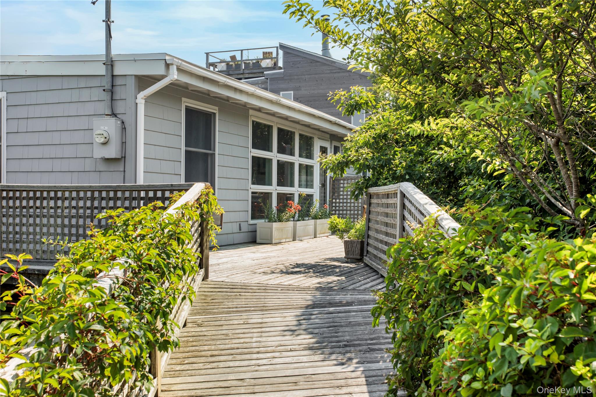 445 Sail Walk Property Photo 3