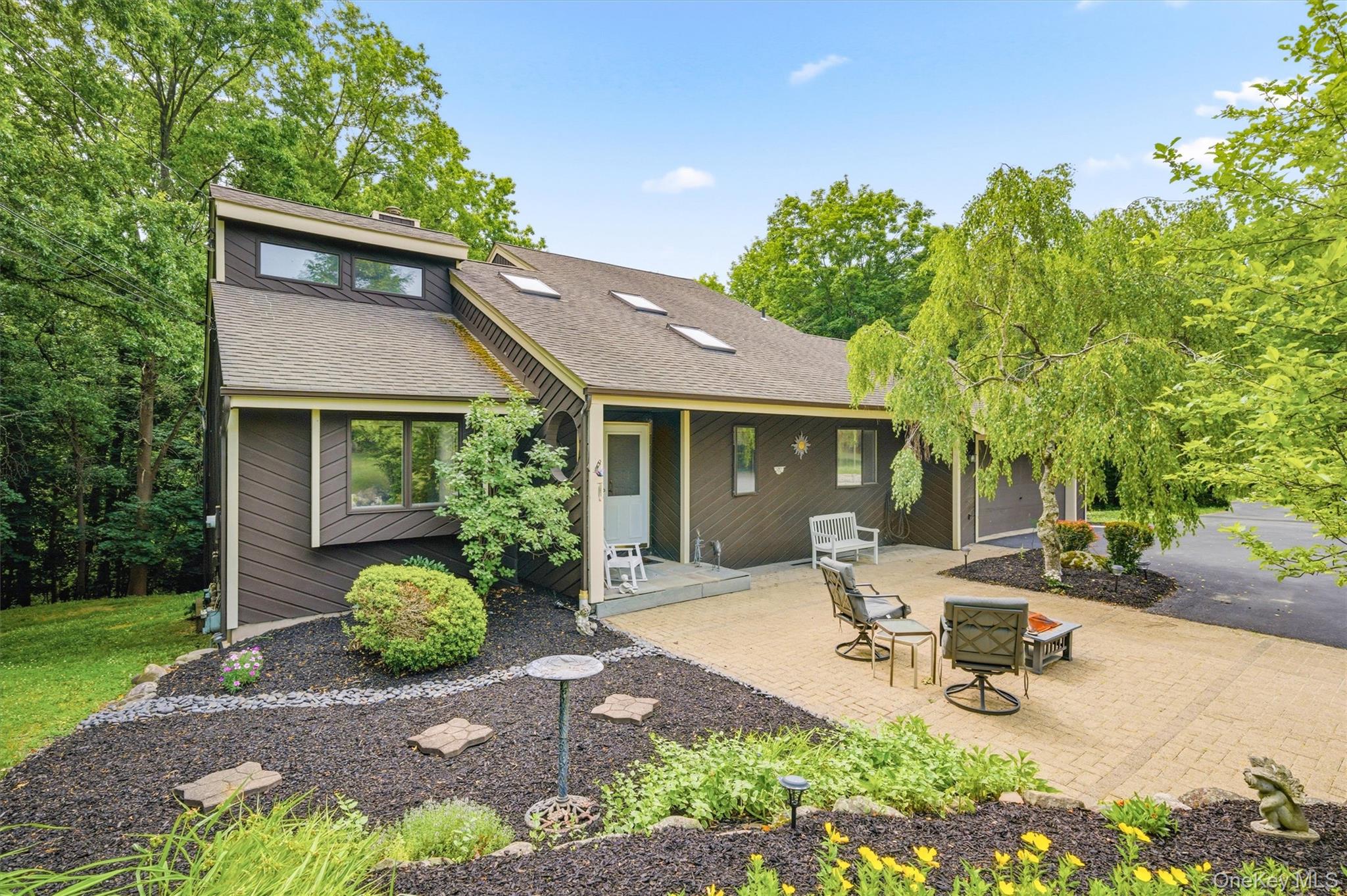 842 Route 284 Property Photo 1