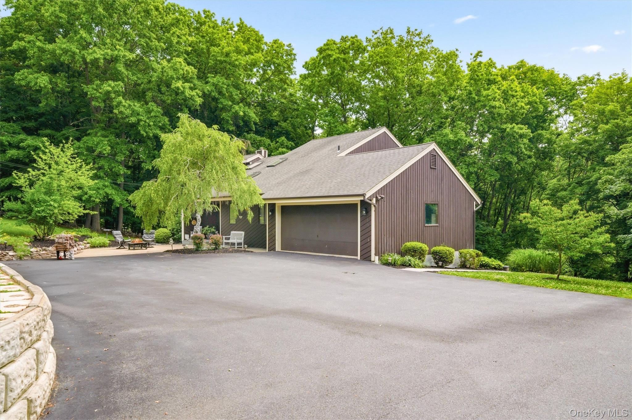 842 Route 284 Property Photo 3