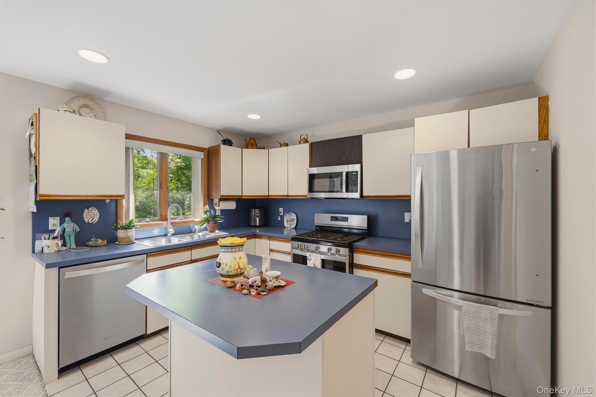 842 Route 284 Property Photo 14