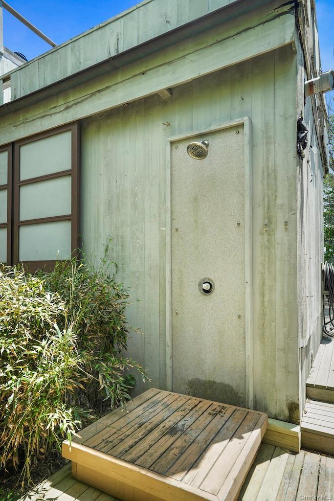 136 Beach Hill Walk Property Photo 26