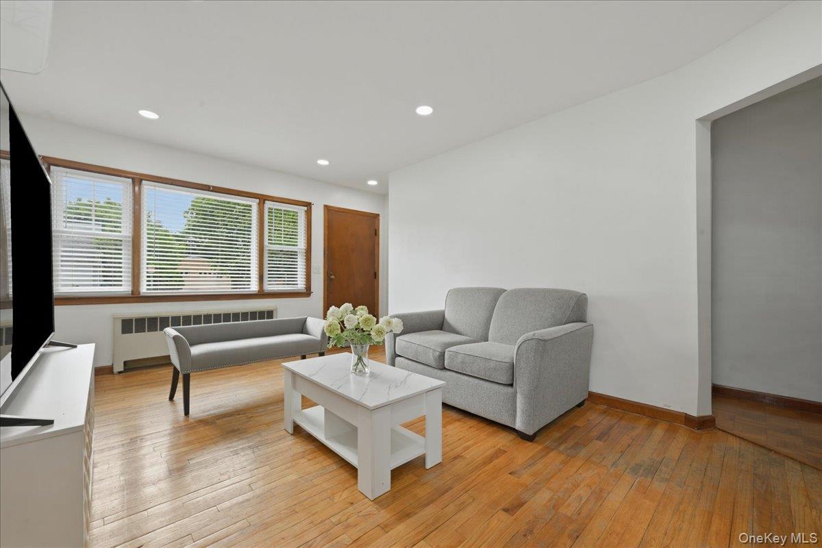 358 Langley Avenue Property Photo 5