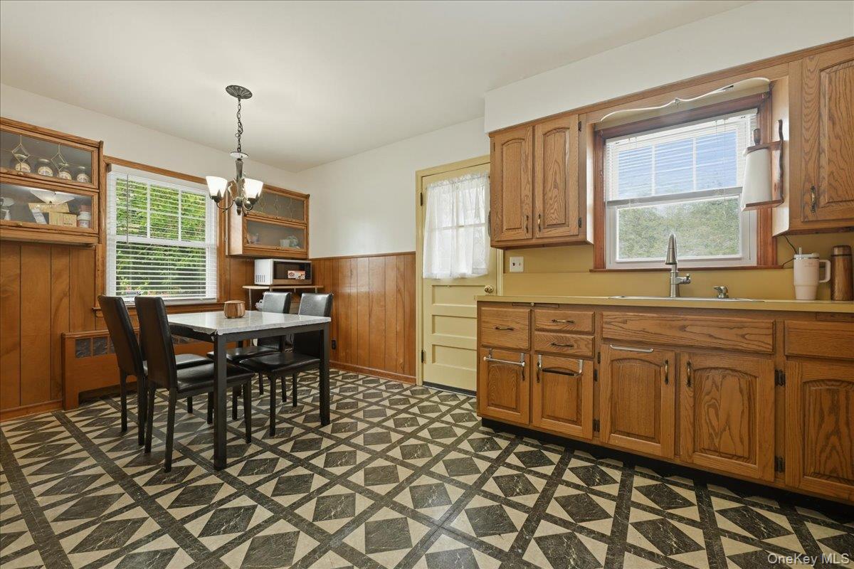 358 Langley Avenue Property Photo 6