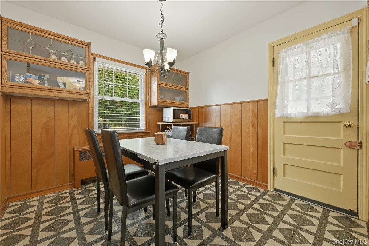 358 Langley Avenue Property Photo 8