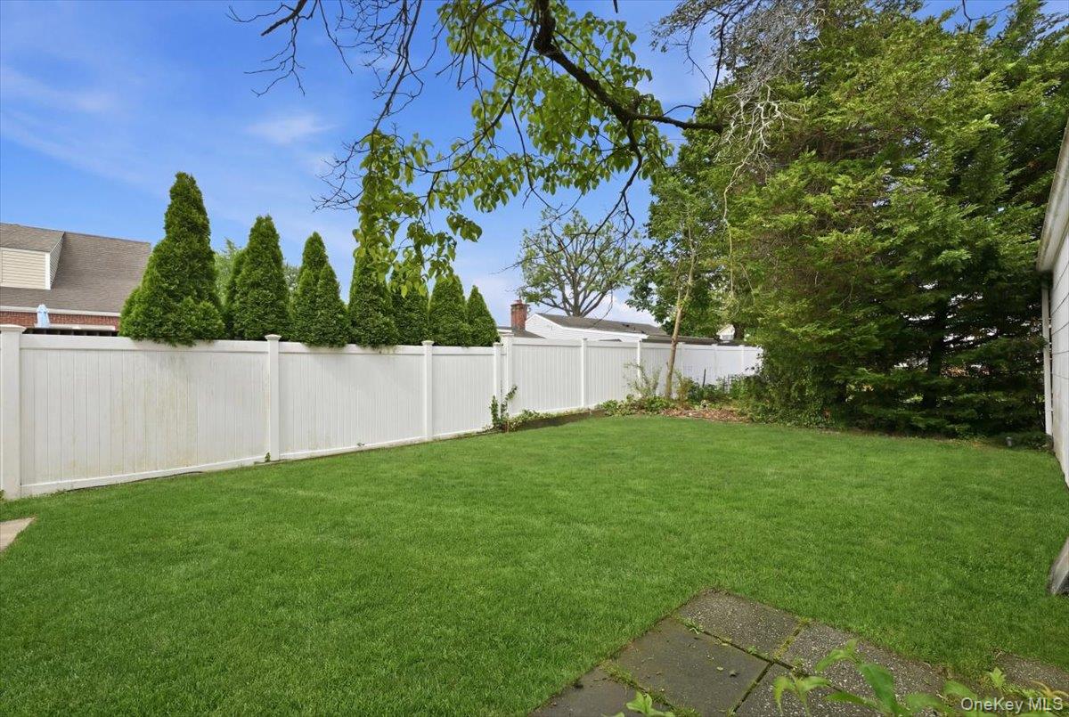 358 Langley Avenue Property Photo 16