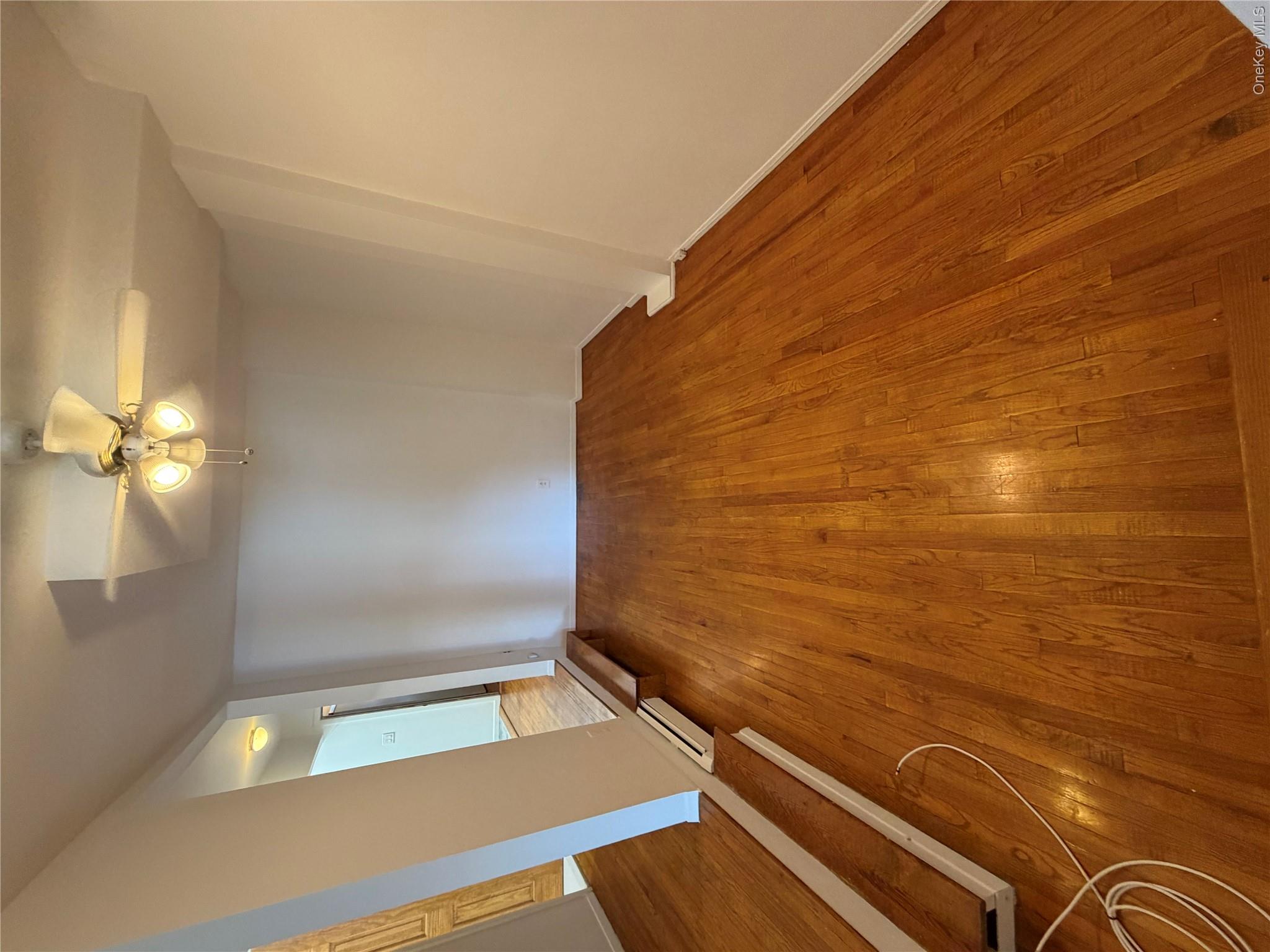1013763 Property Photo 6