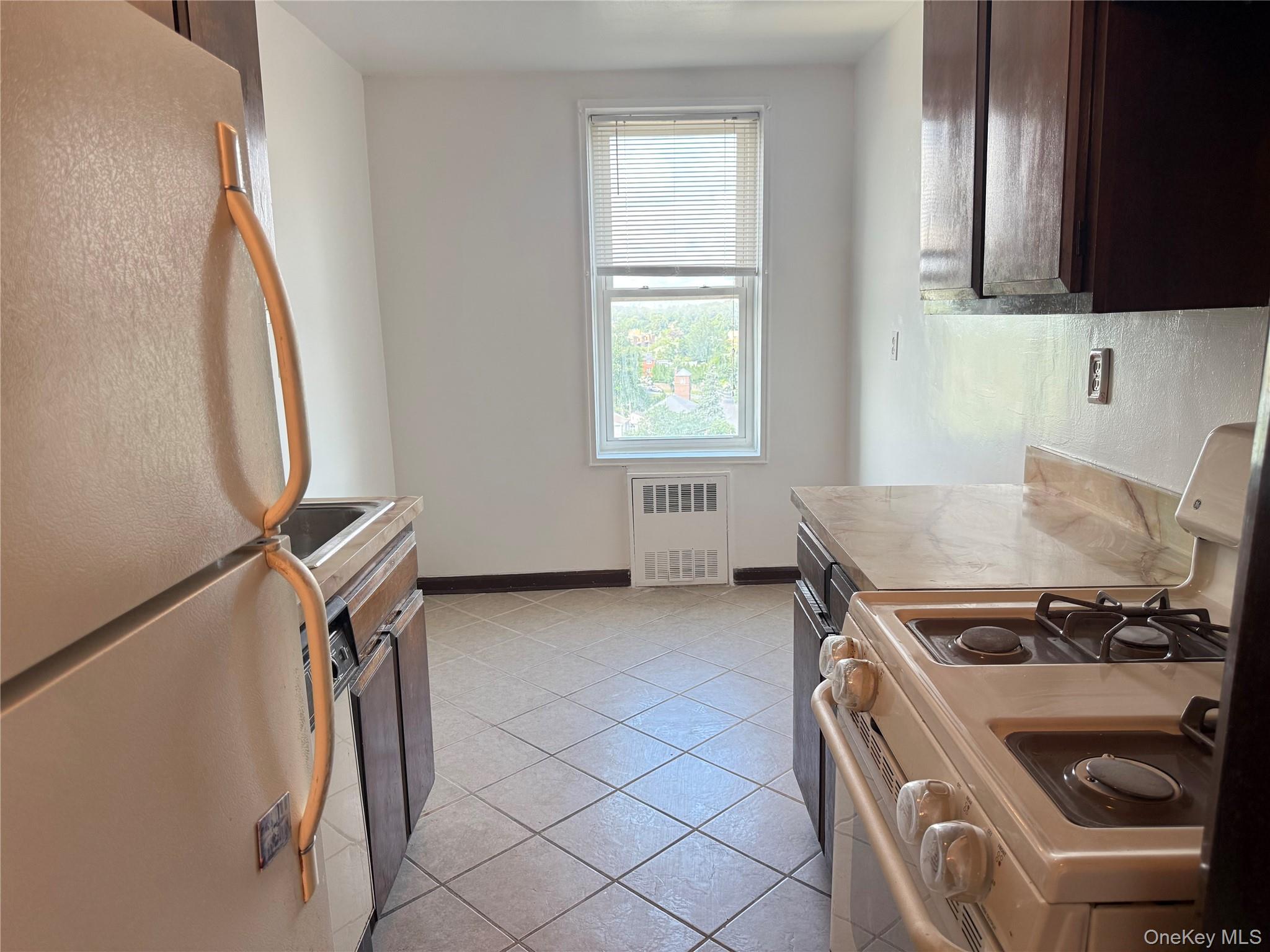 21 Fairview Avenue 518 Property Photo 9