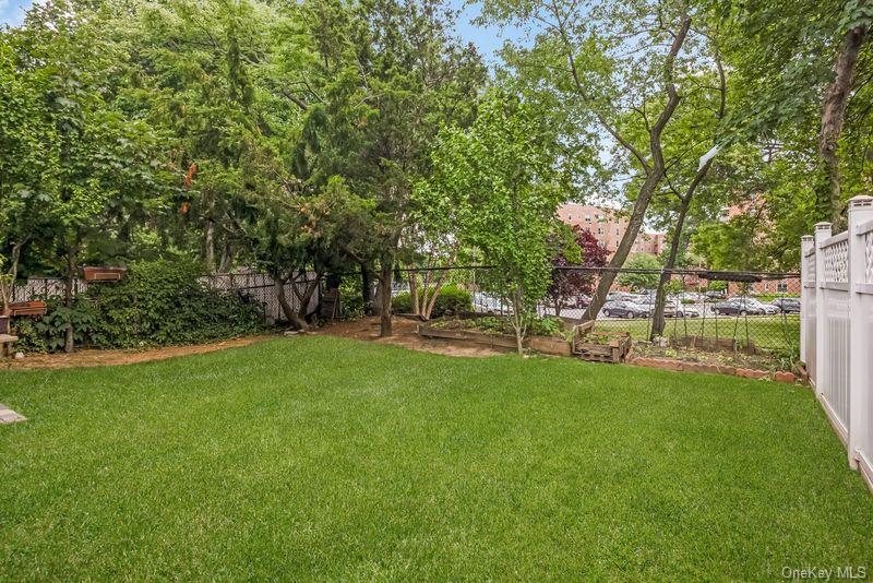 21508 23rd Road Property Photo 32