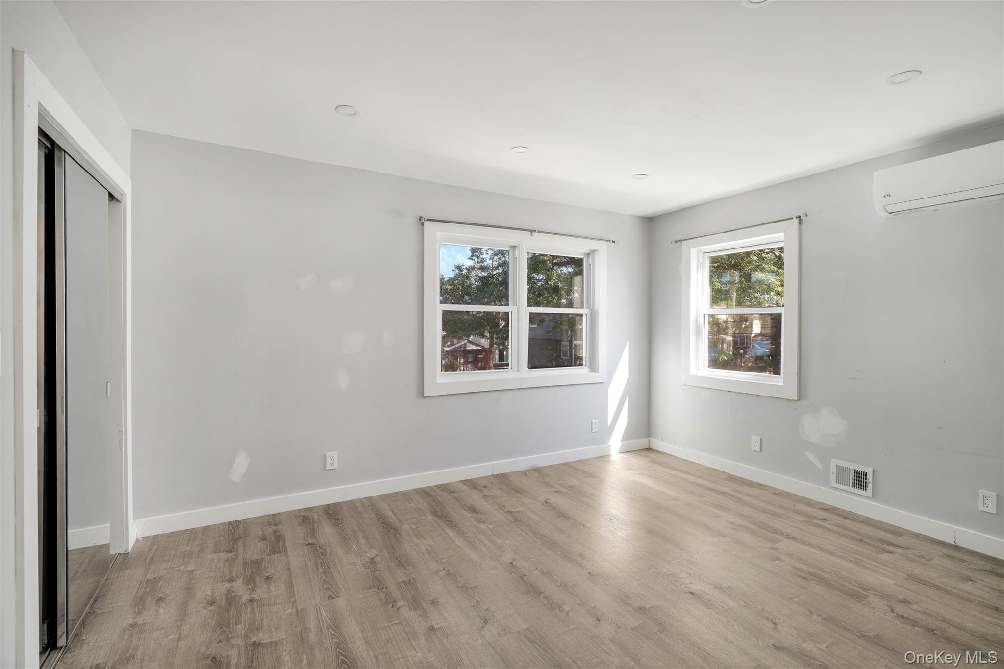 17816 Zoller Road Property Photo 6