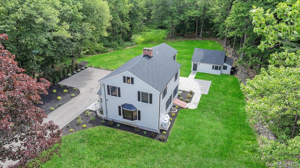 676 Hardscrabble Road Property Photo 4